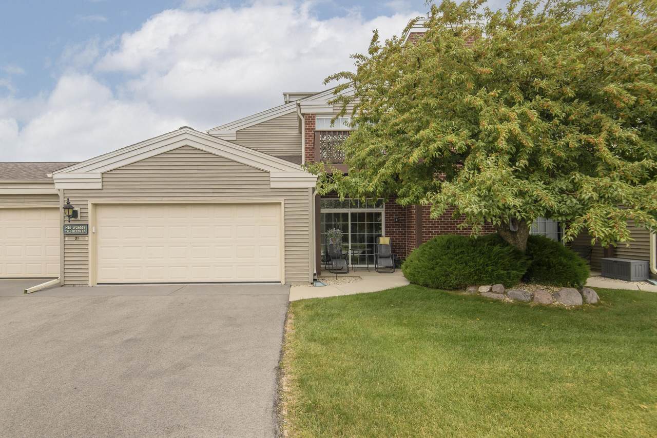 N16W26539 Tall Reeds Ln - Photo 1