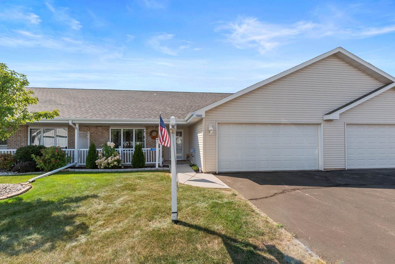 1522 Willowbrook Ct - Photo 1