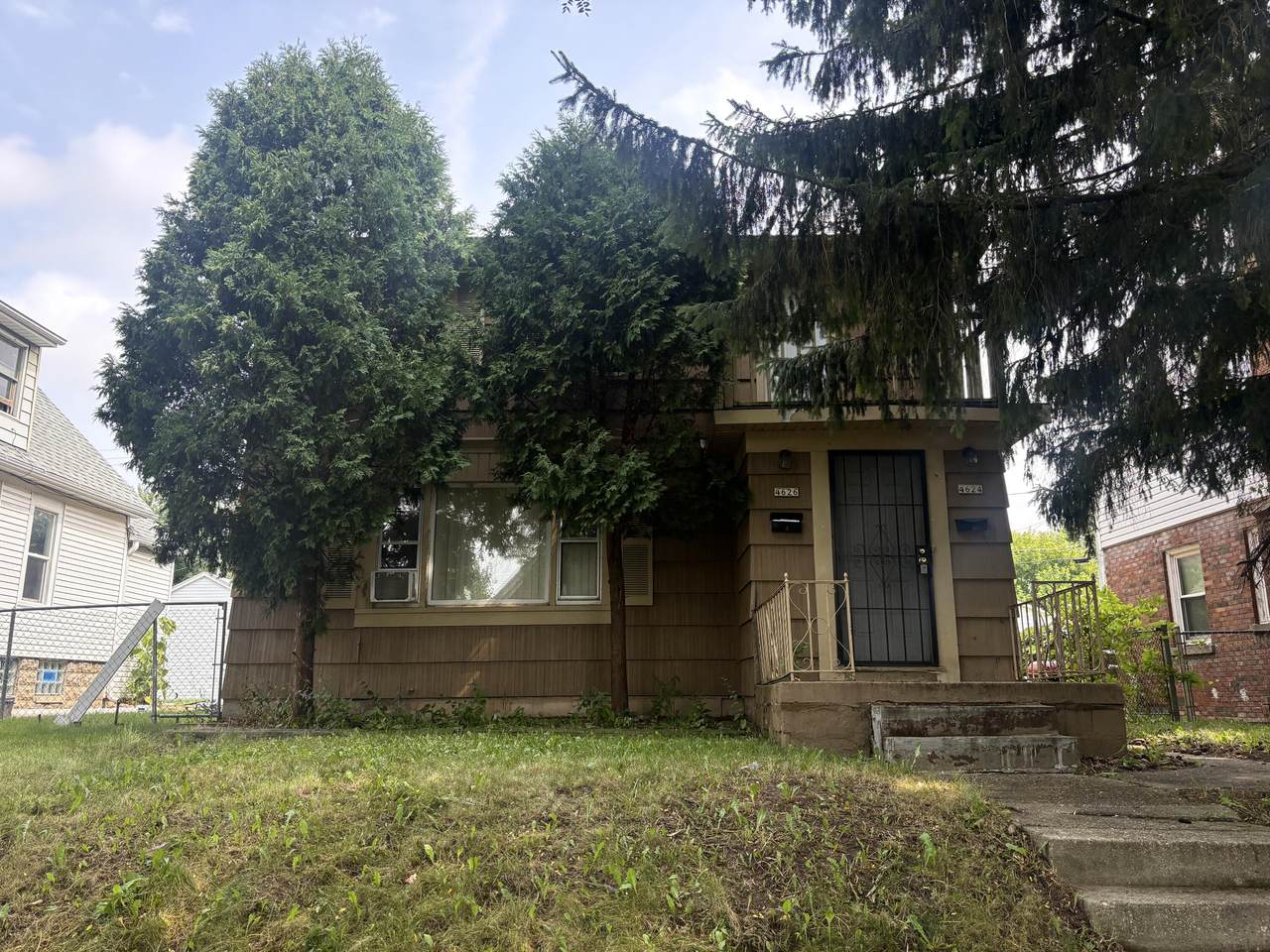 4624 39th St - Photo 1