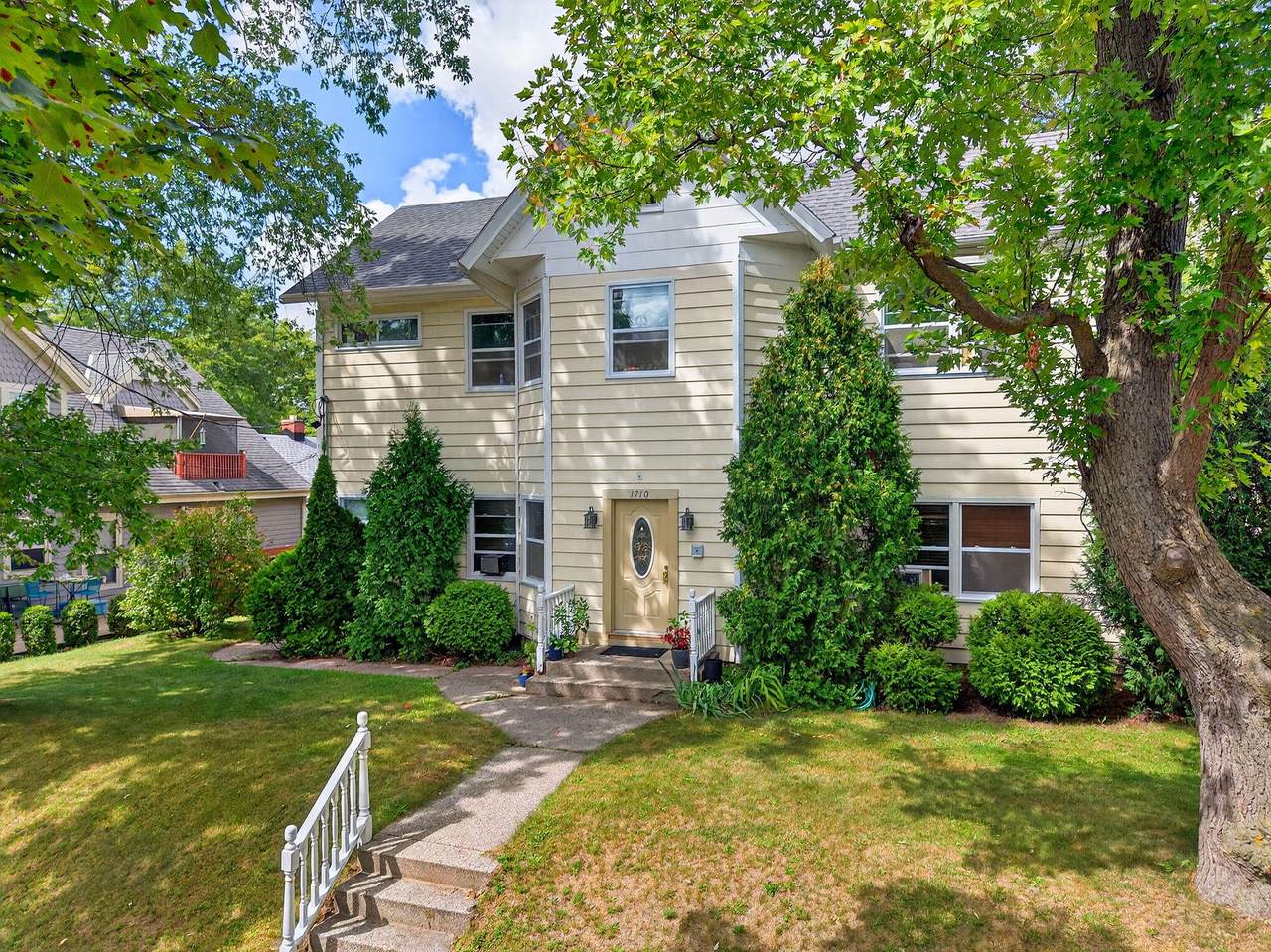 1710 Pryor Ave - Photo 1