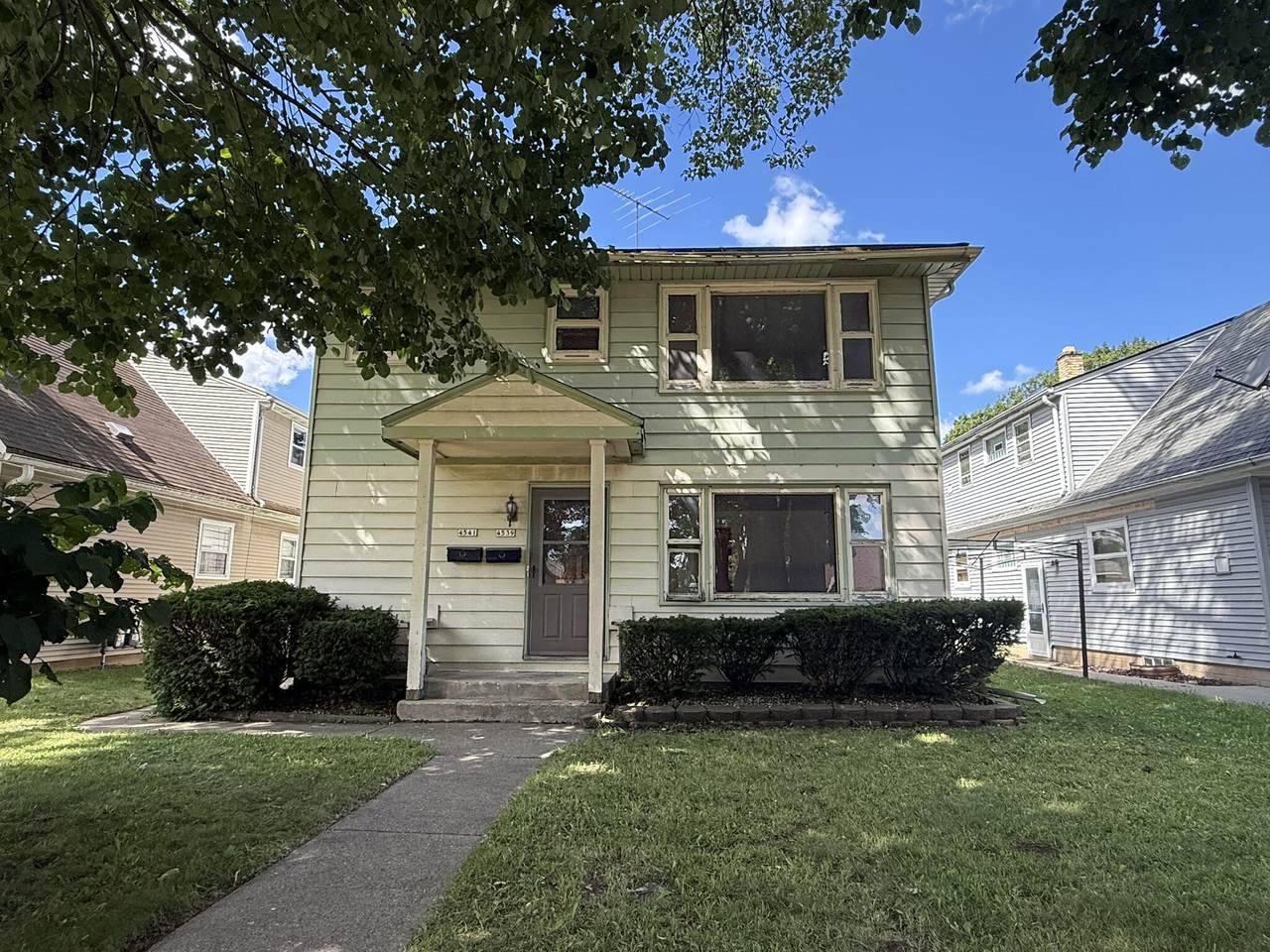 4539 68th St - Photo 1