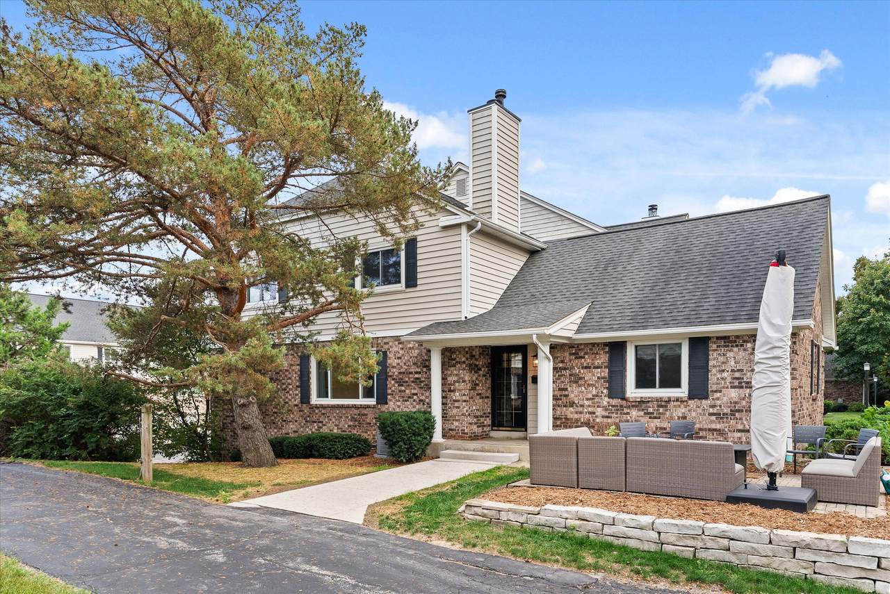 1118 Pilgrim Pkwy - Photo 1