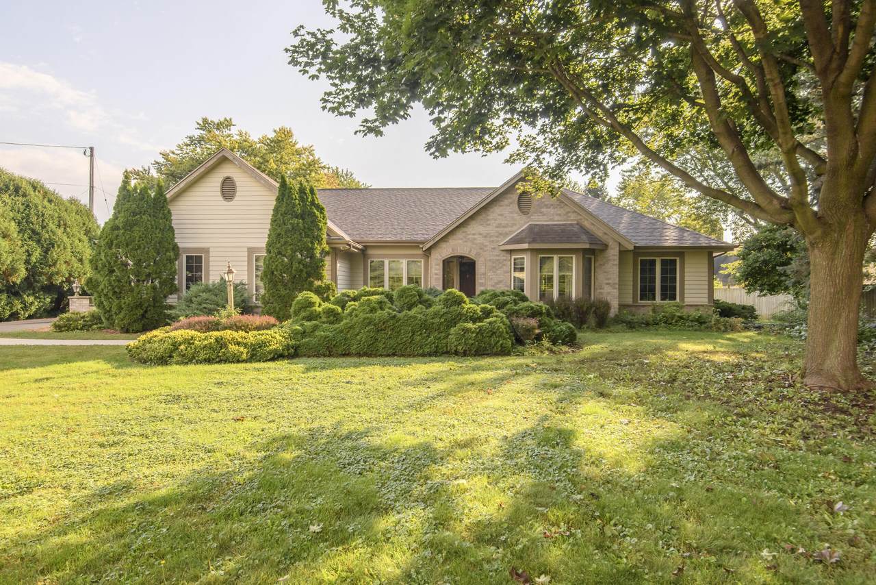 3837 County Road H - Photo 1