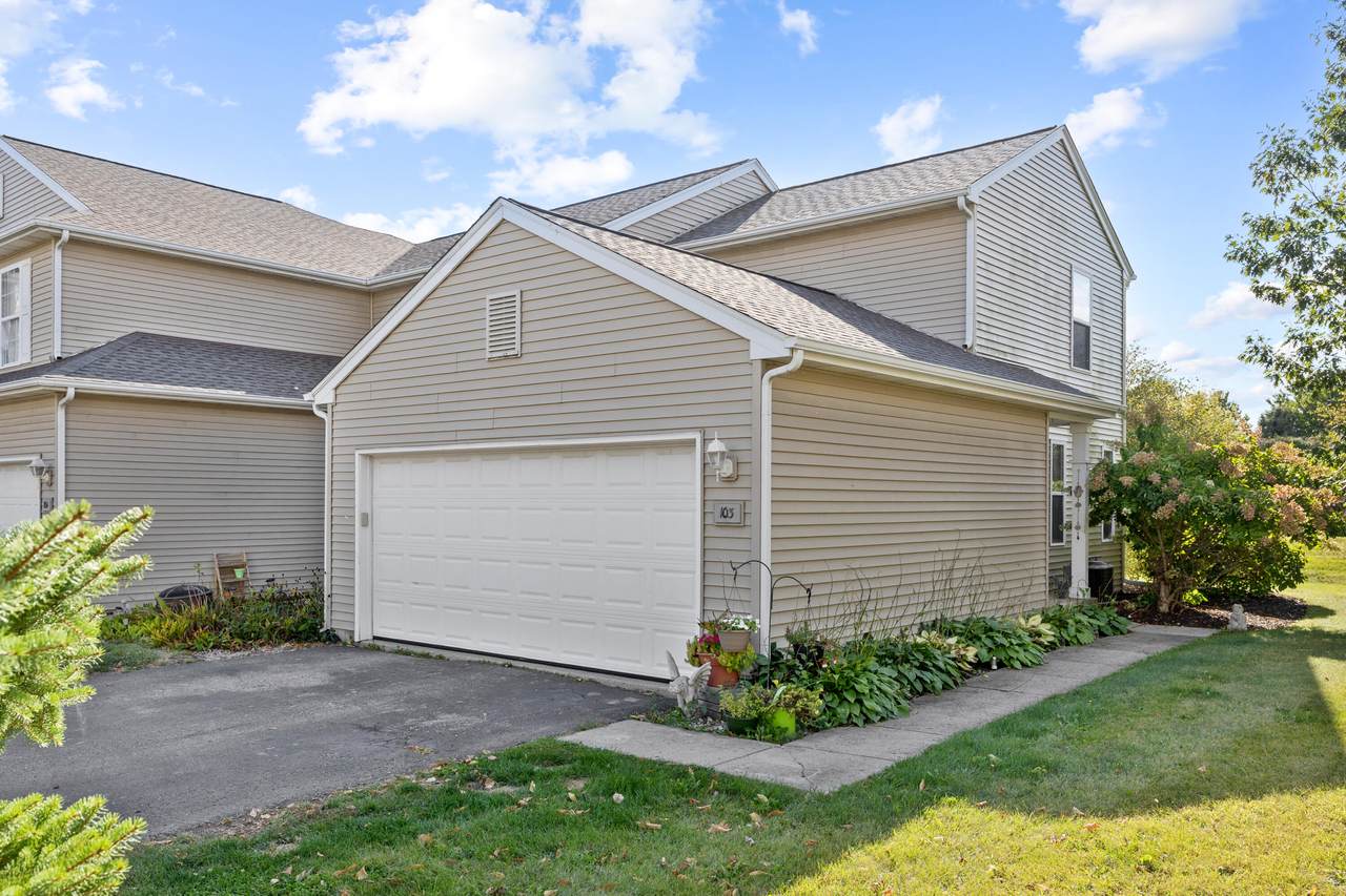 1400 Hunters Ridge Dr - Photo 1