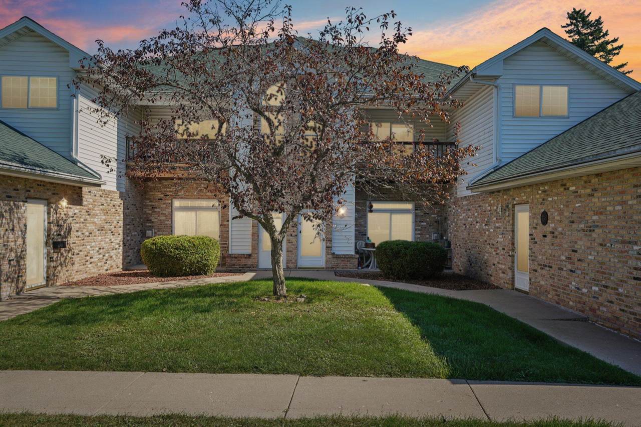 4300 Grange Ave - Photo 1