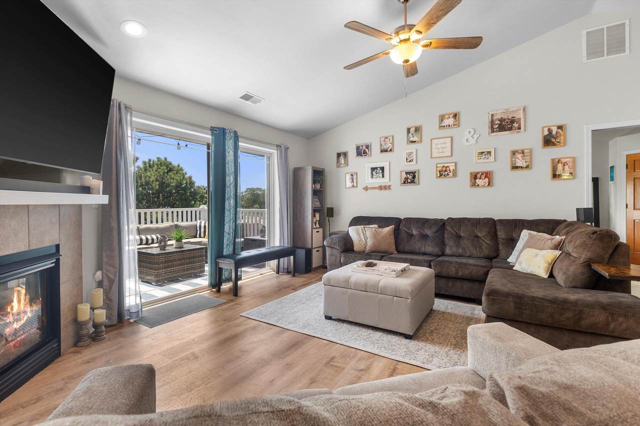 420 Veterans Way - Photo 1