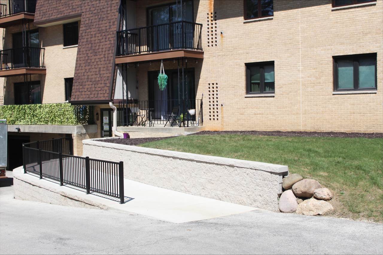 3239 58th St - Photo 1