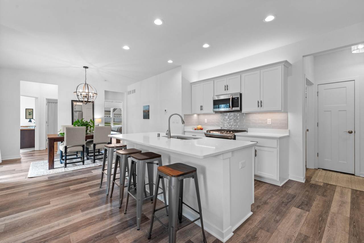 757 Bridlewood Dr - Photo 1