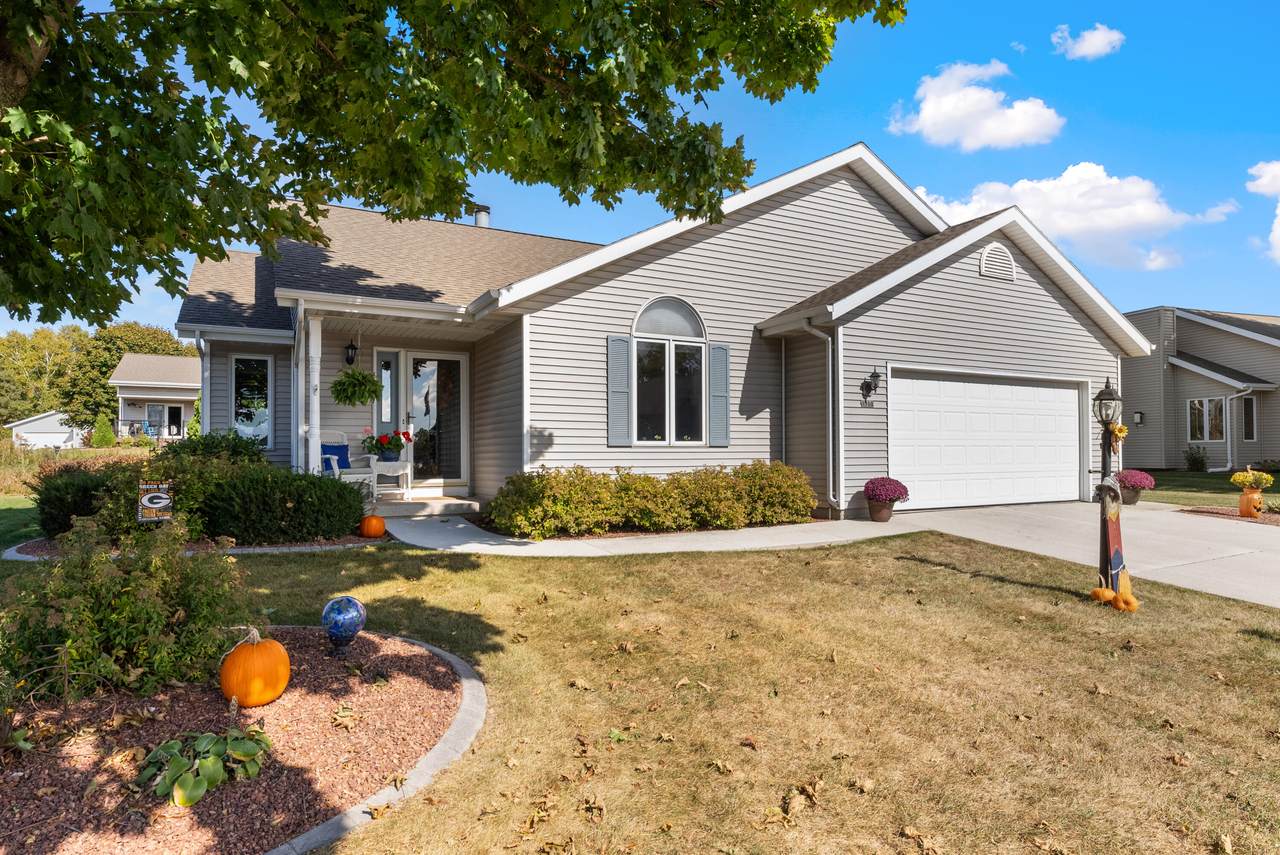 1510 Blue Heron Dr - Photo 1