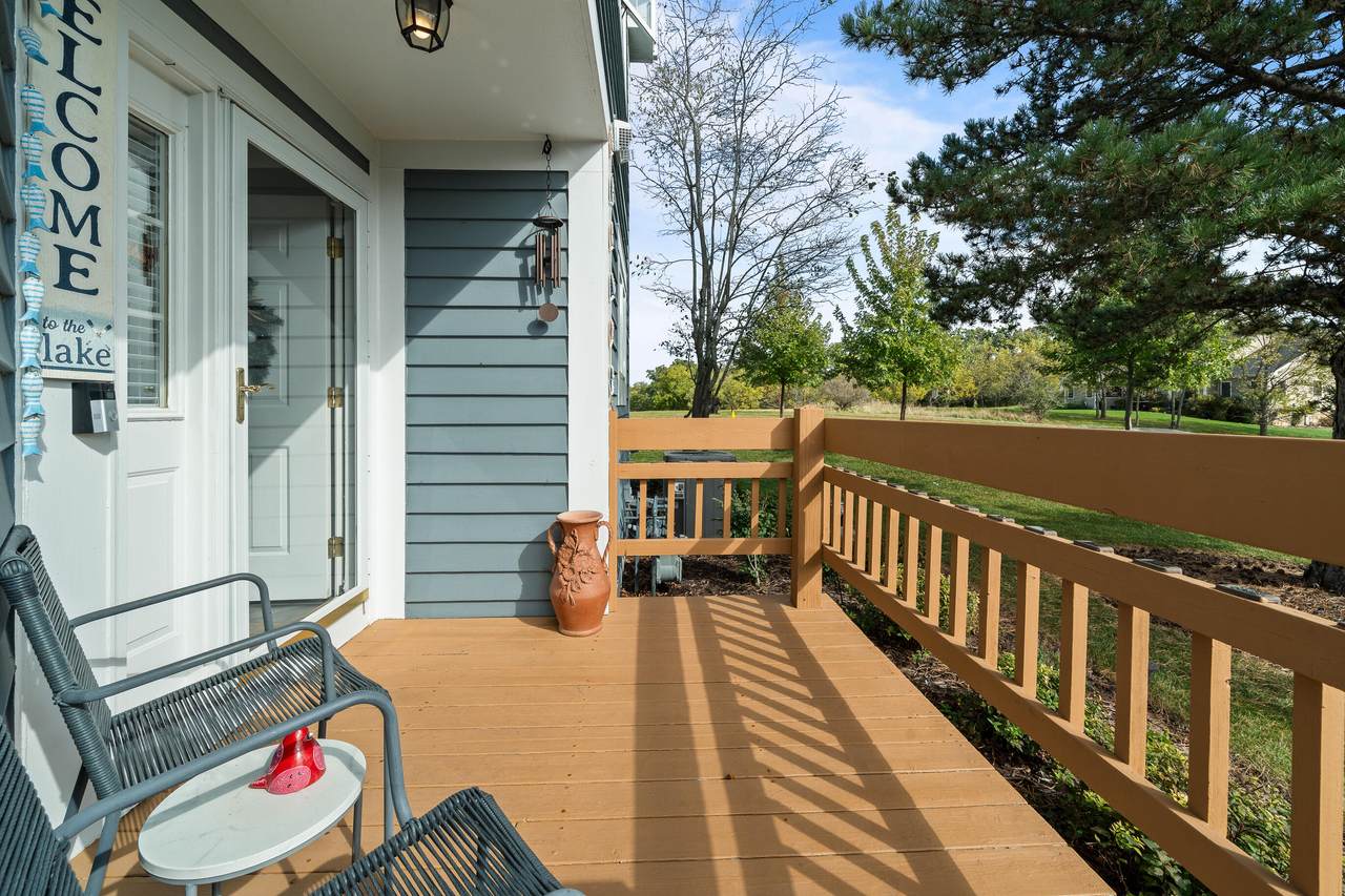 1078 Lakeland Way - Photo 1