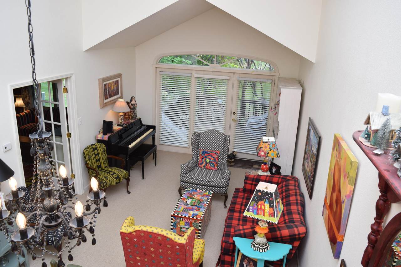 N21W24202 Cumberland Dr - Photo 1