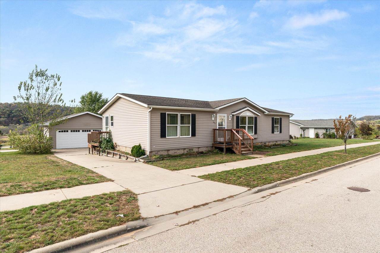 407 Sandy Mound St - Photo 1