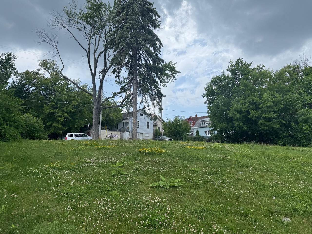 2521 Holton St - Photo 1