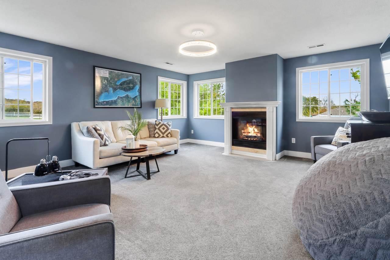 55 Stark St - Photo 1