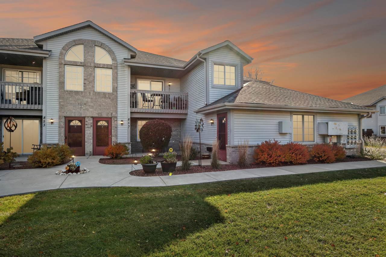 853 Quinlan Dr - Photo 1