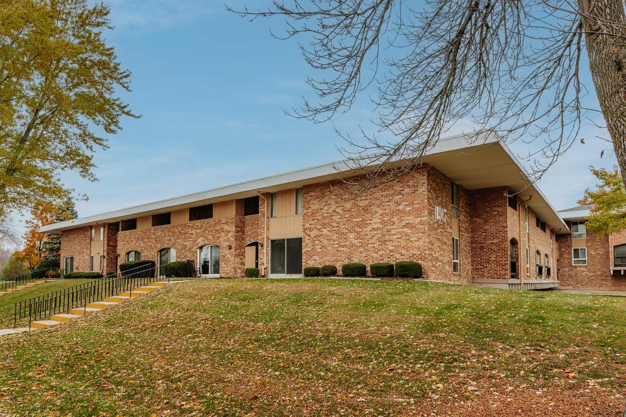 11917 Appleton Ave - Photo 1