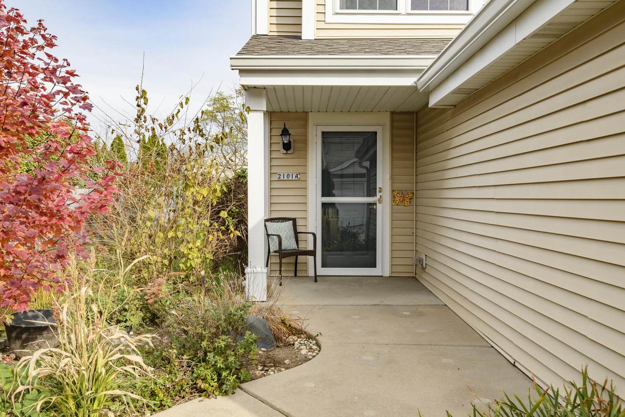 2101 Broadway - Photo 1