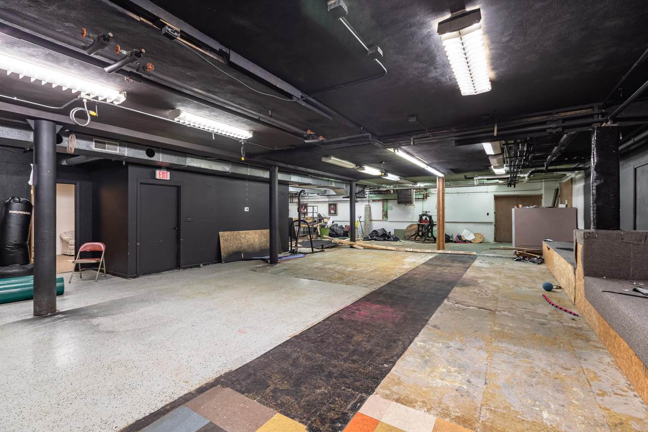 511 Main St - Photo 1