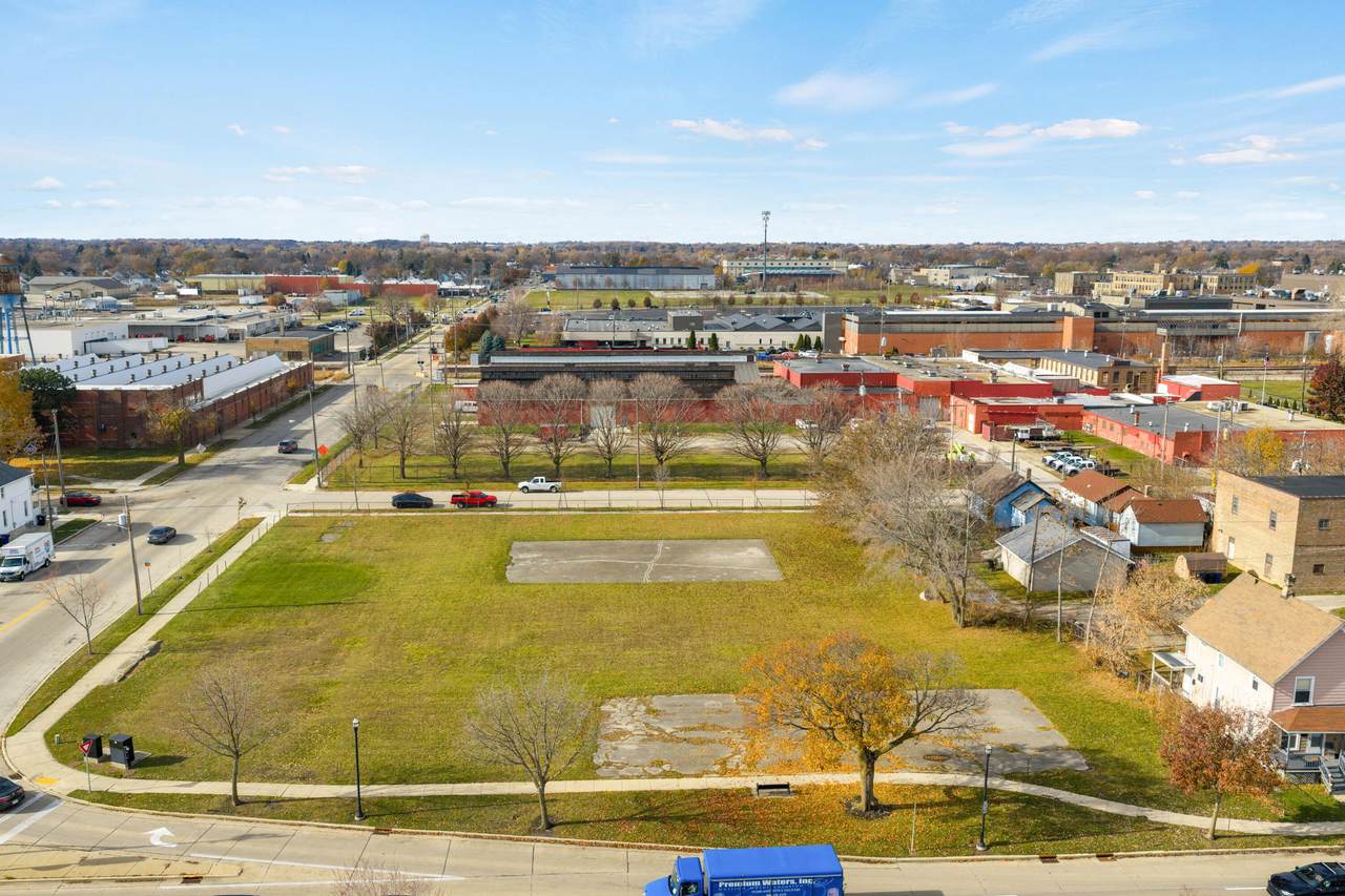 1206 De Koven Ave - Photo 1