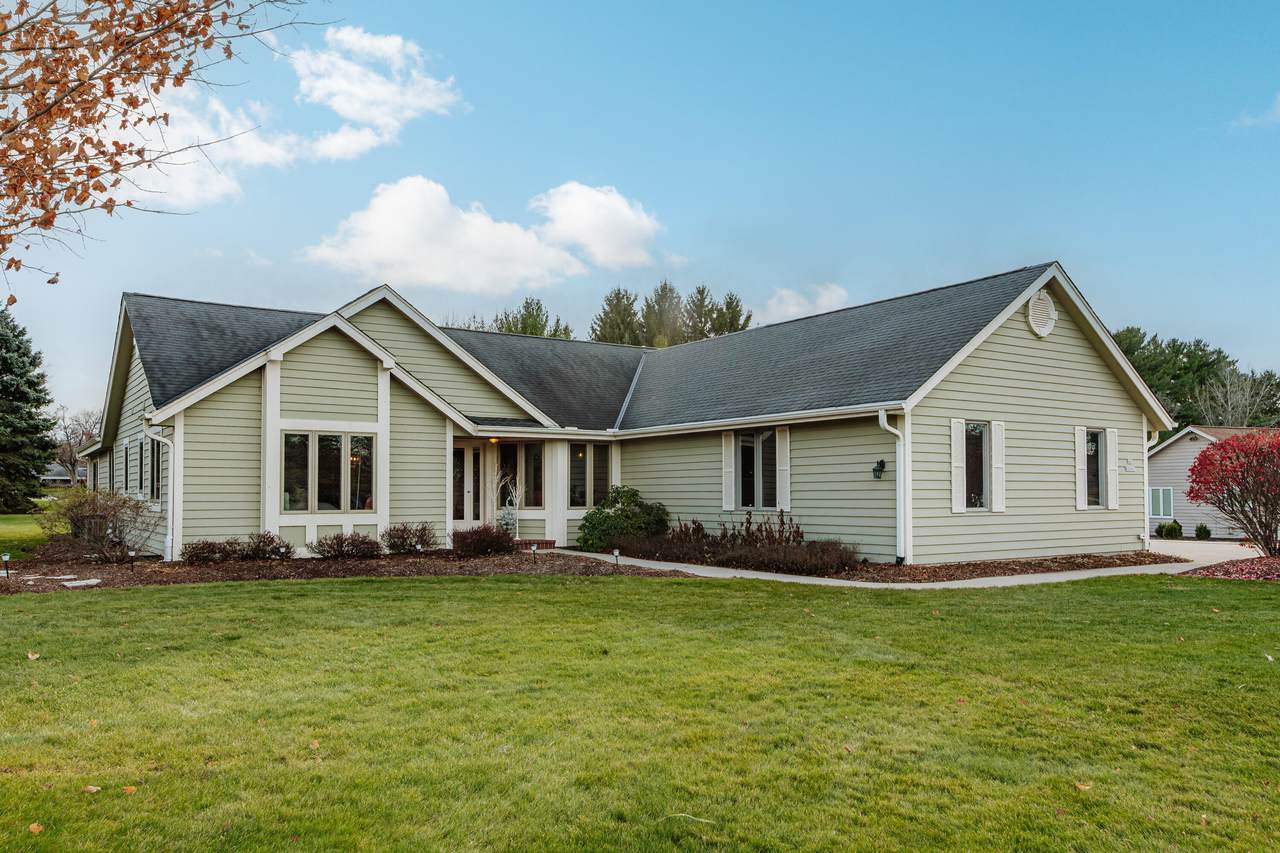 N41W32881 Neptune Bight - Photo 1