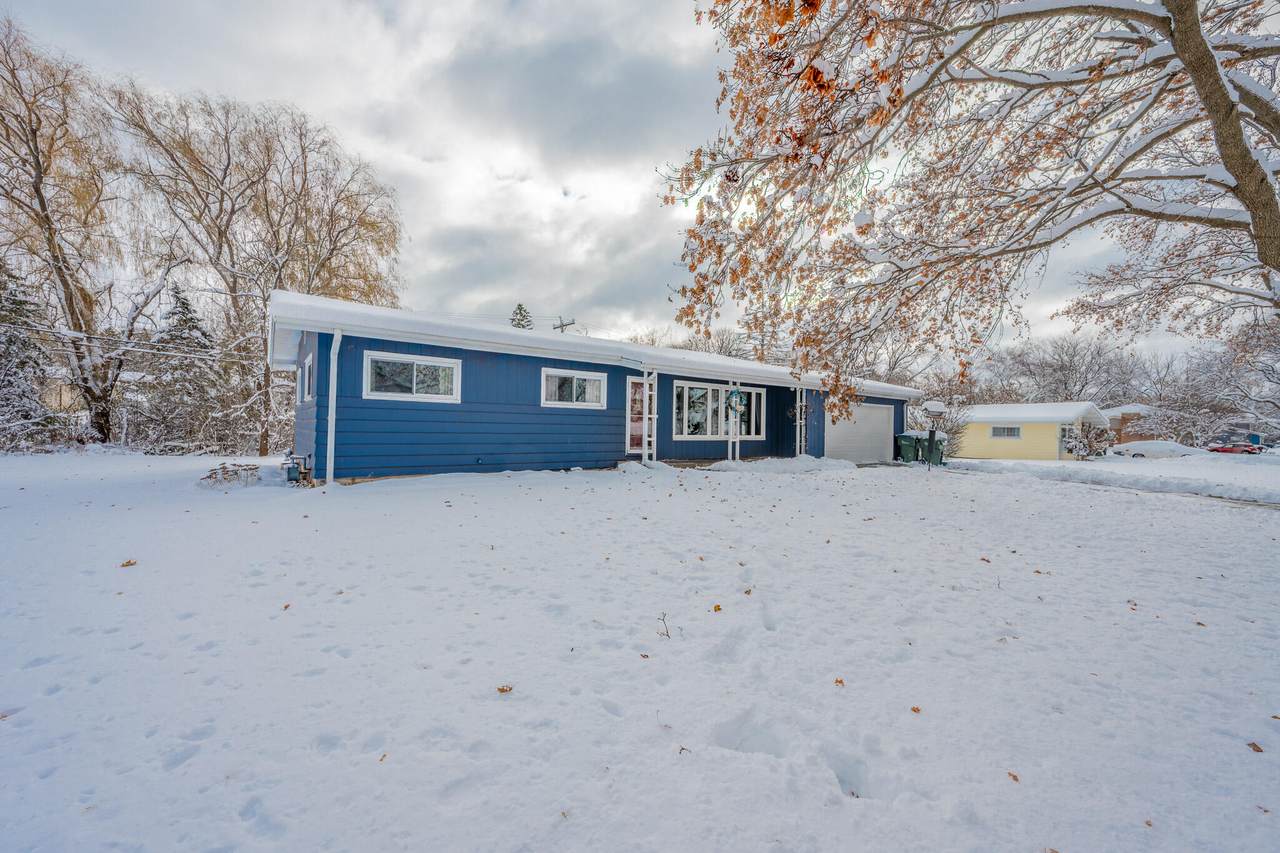 8855 Forest Home Ave - Photo 1