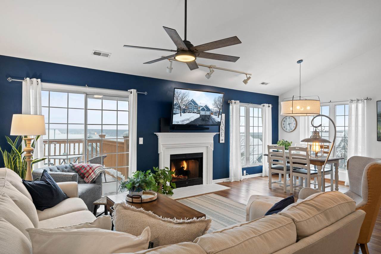 1085 Lakeland Dr - Photo 1