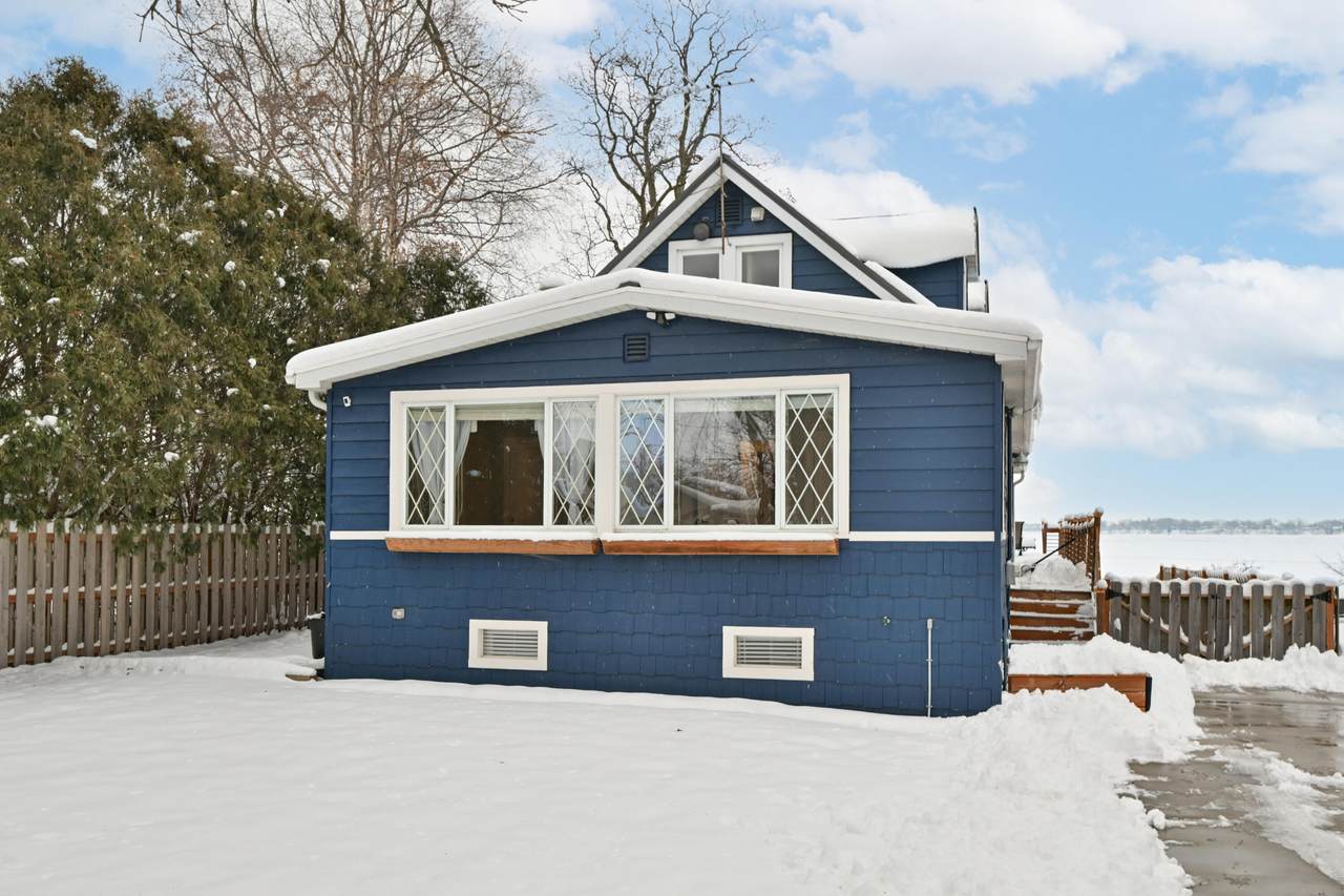 2201 Lakeshore Dr - Photo 1