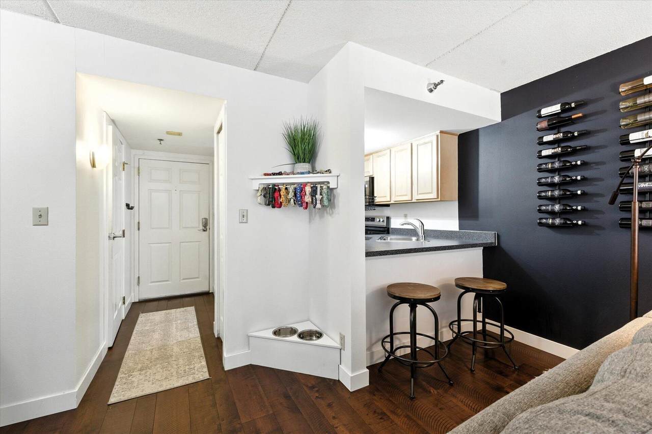 270 Highland Ave - Photo 1