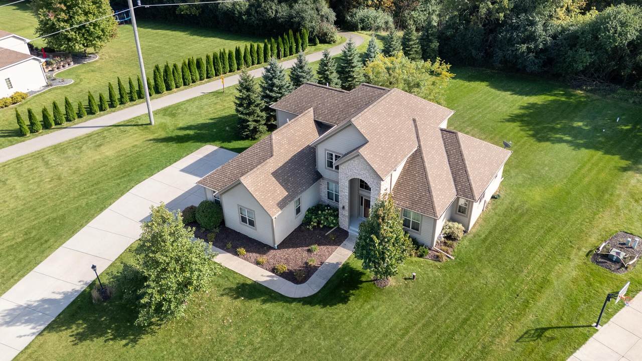 N73W29015 Bark River Rd - Photo 1