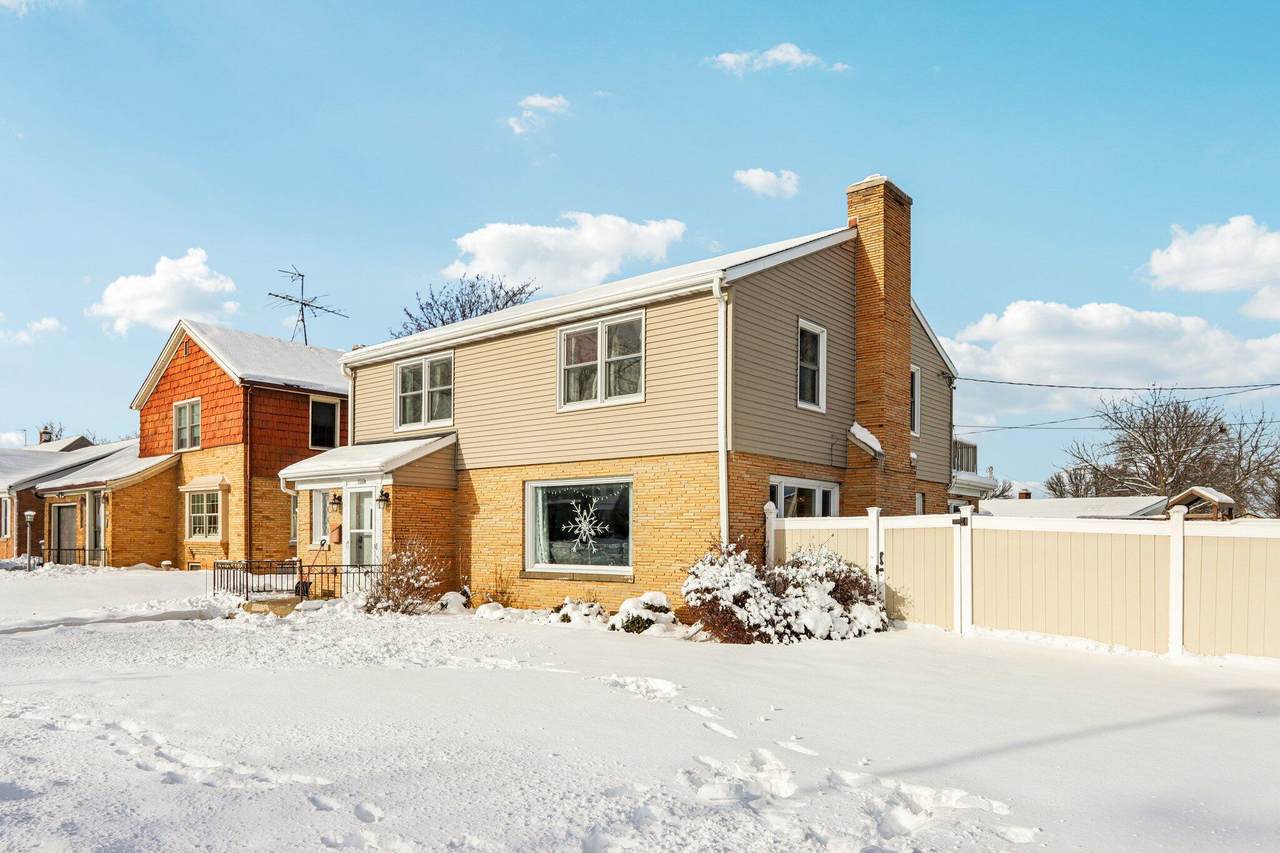 1326 North Ave - Photo 1