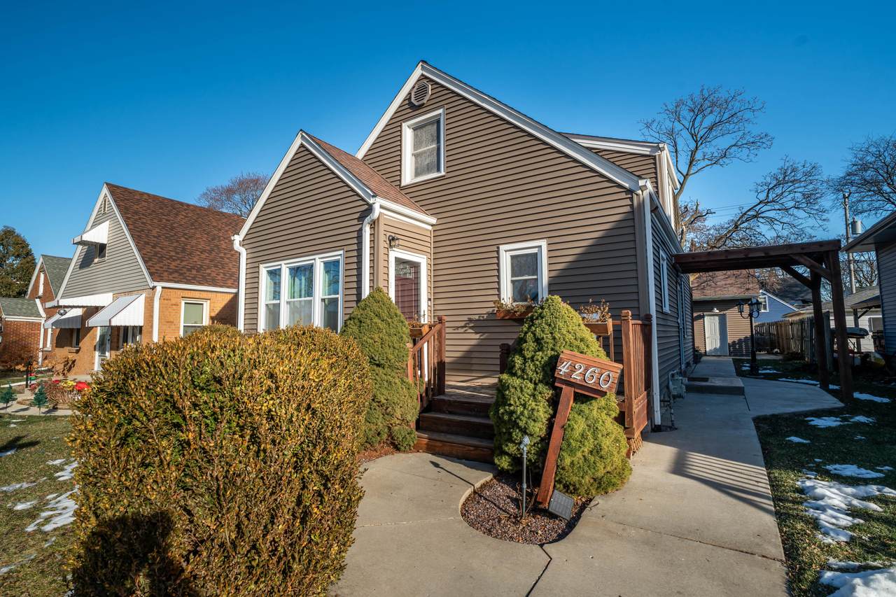 4260 4th St - Photo 1