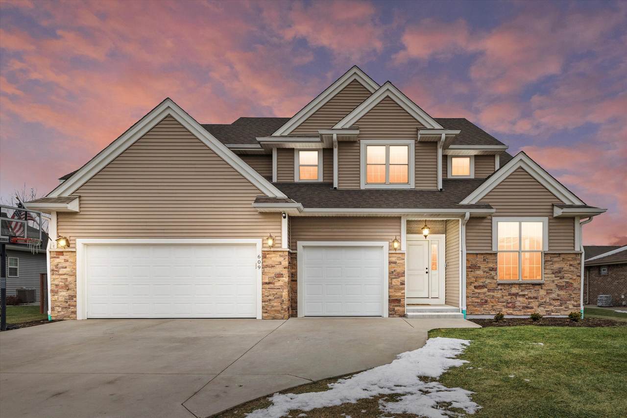 609 Calvin Ln - Photo 1