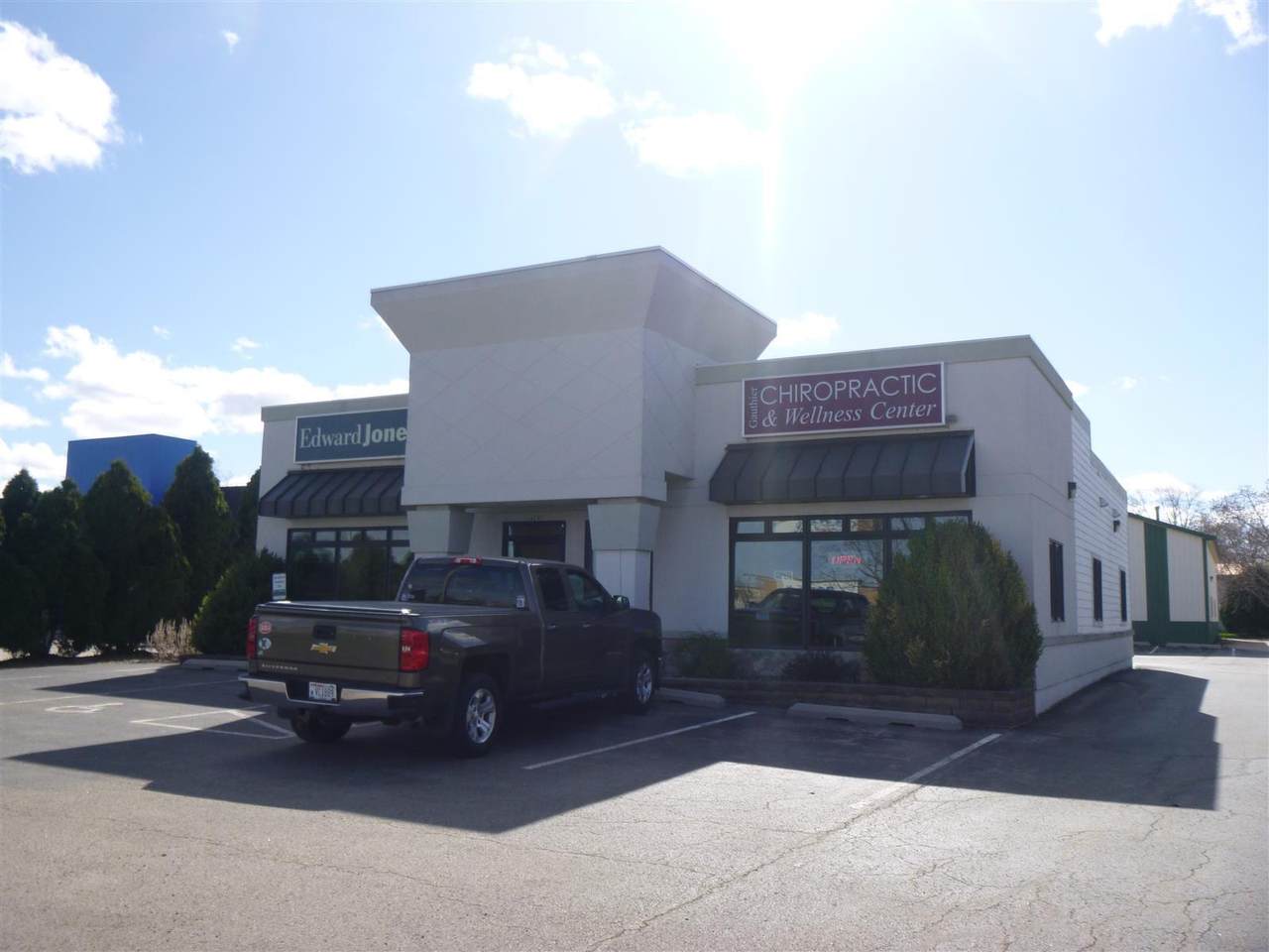 1425 Washburn St - Photo 1