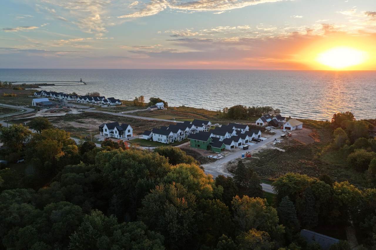 1202 Shieling Ln - Photo 1