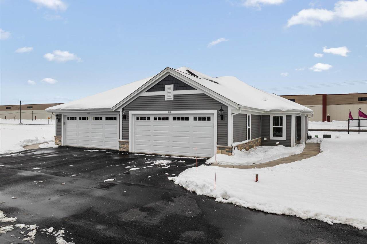 516 Hunter Oaks Blvd - Photo 1