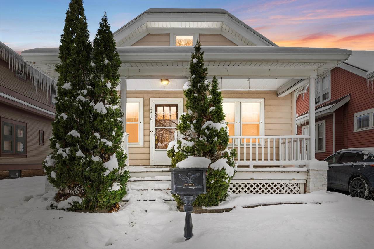 2410 Geneva St - Photo 1