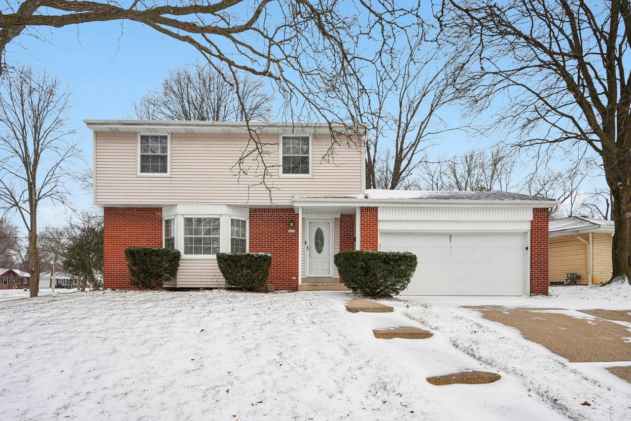 9630 Rio St - Photo 1