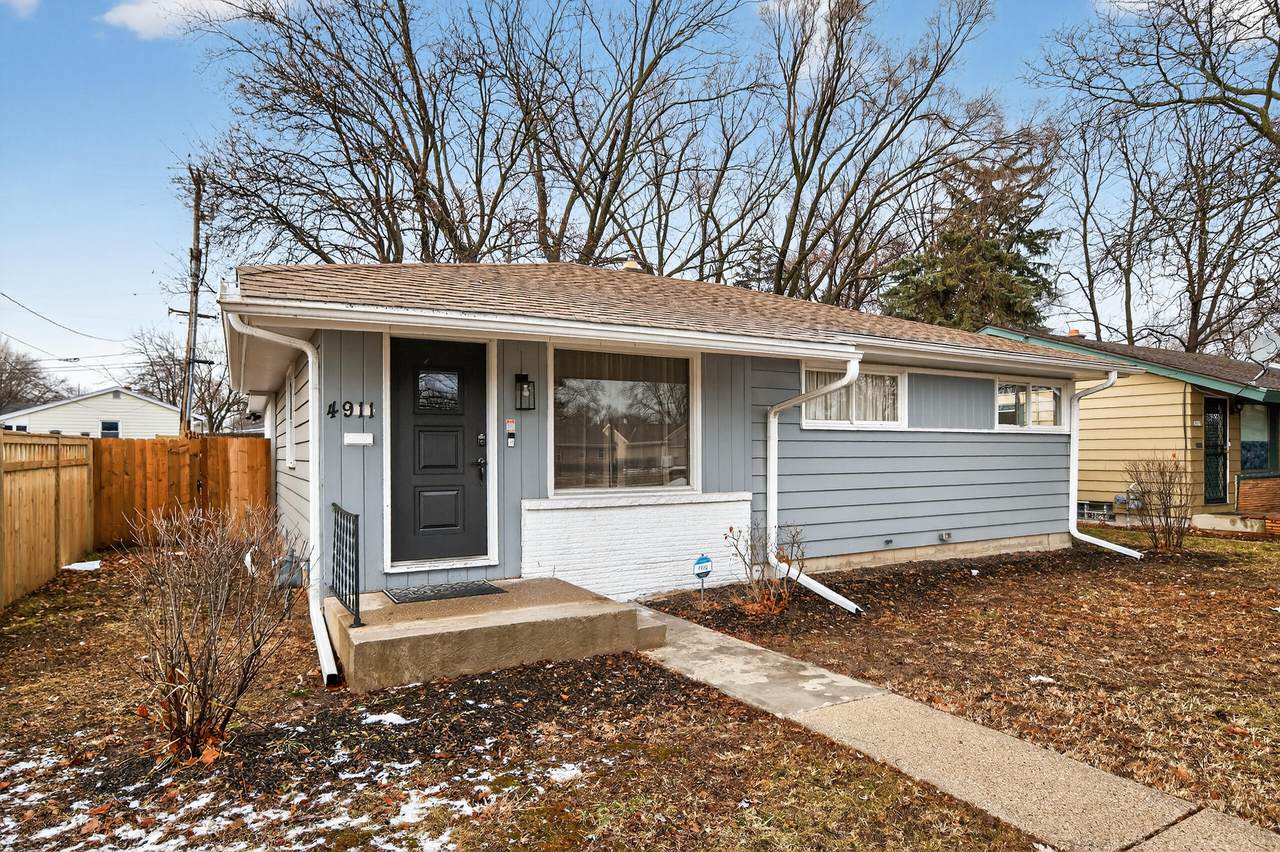 4911 76th St - Photo 1