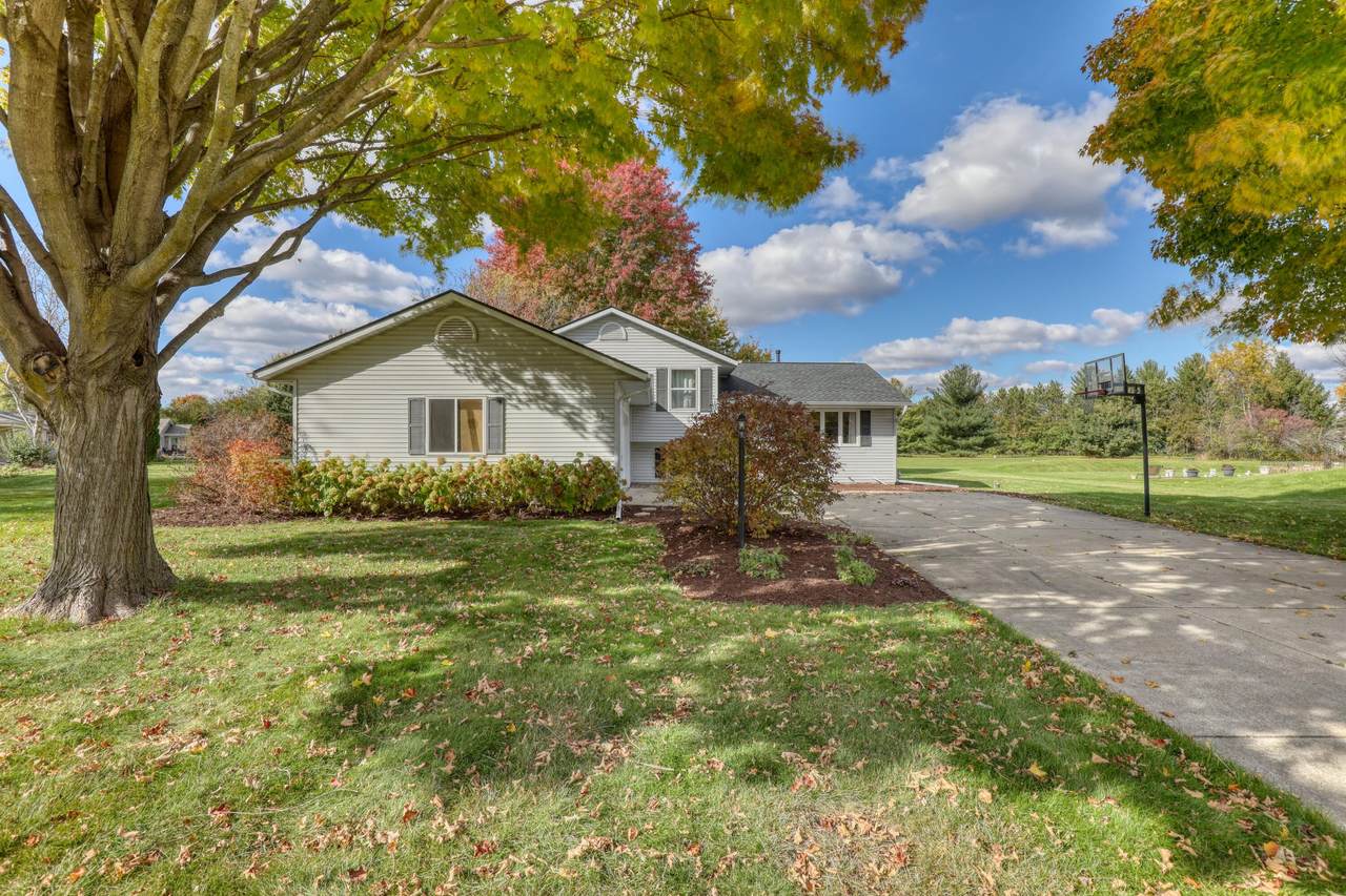 W355N5745 Lisbon Rd - Photo 1