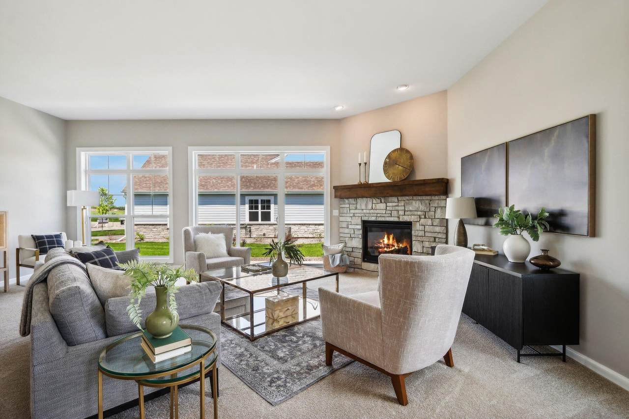 1388 Prairie Creek Cir - Photo 1