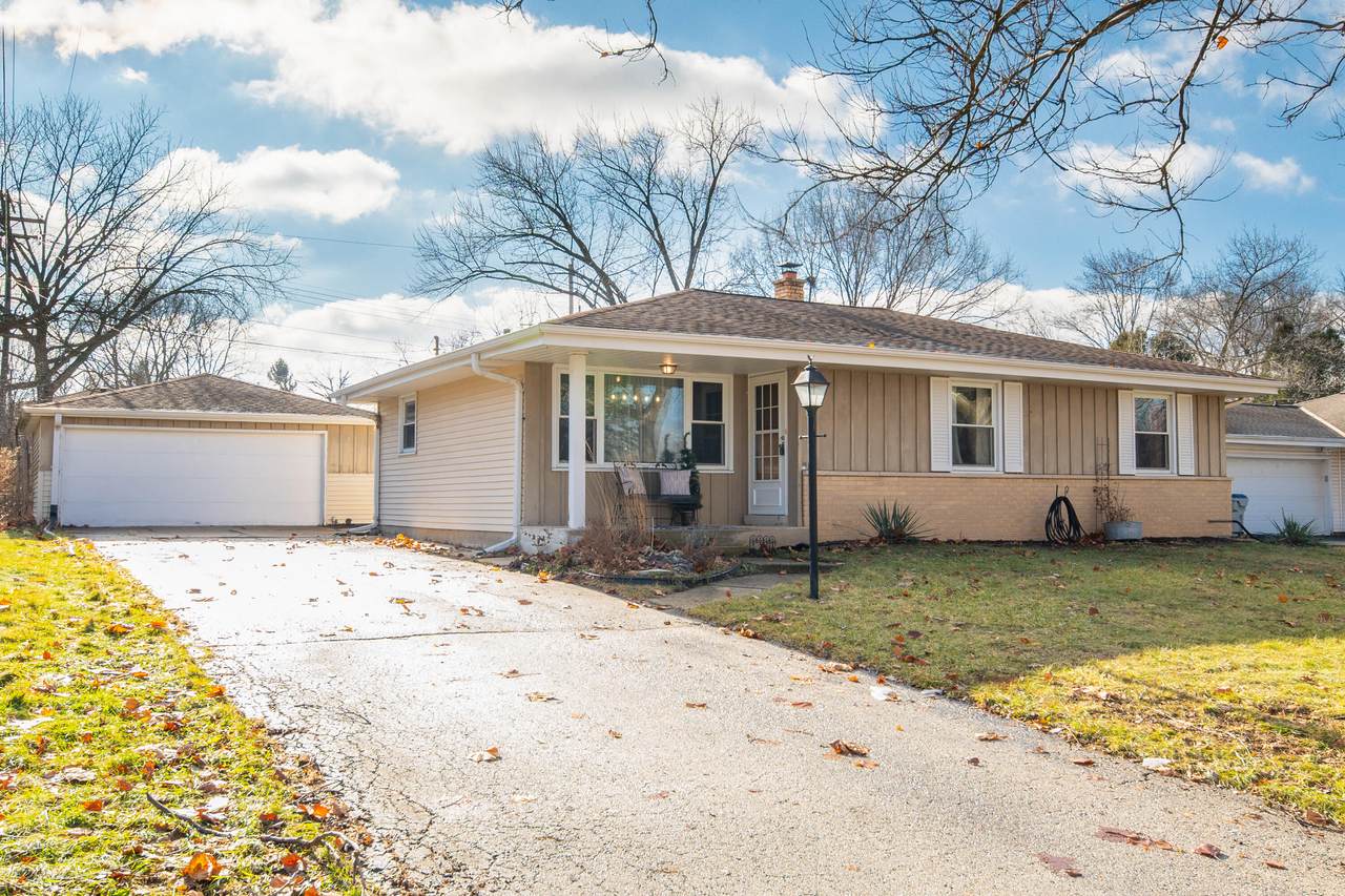 11915 Rio St - Photo 1