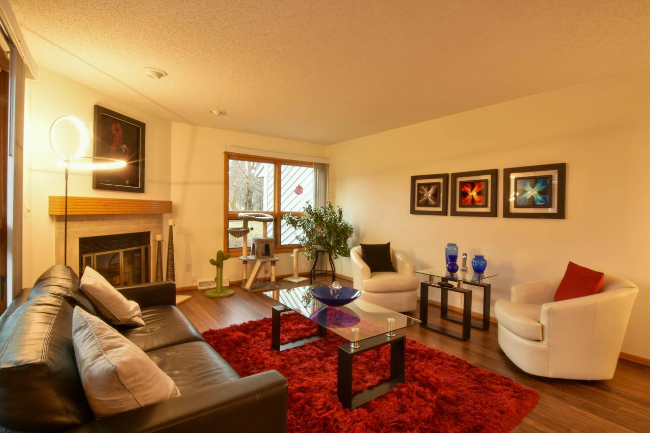 15731 Brook Dr - Photo 1