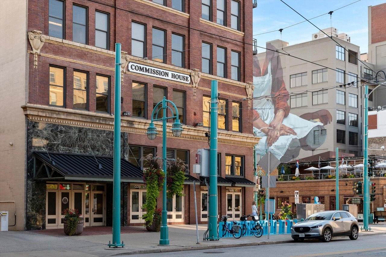 400 Broadway - Photo 1
