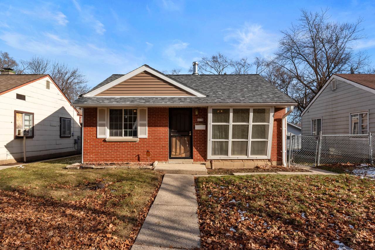 5778 32nd St - Photo 1