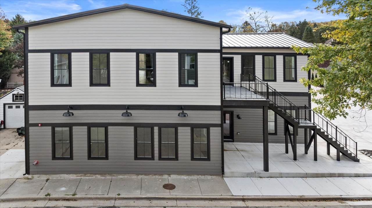 308 Oak St - Photo 1