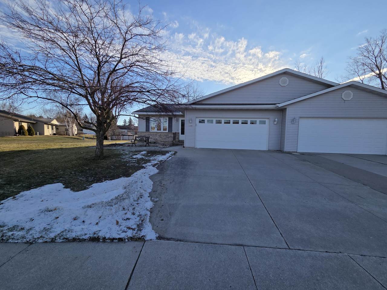 2209 Virginia Dr - Photo 1