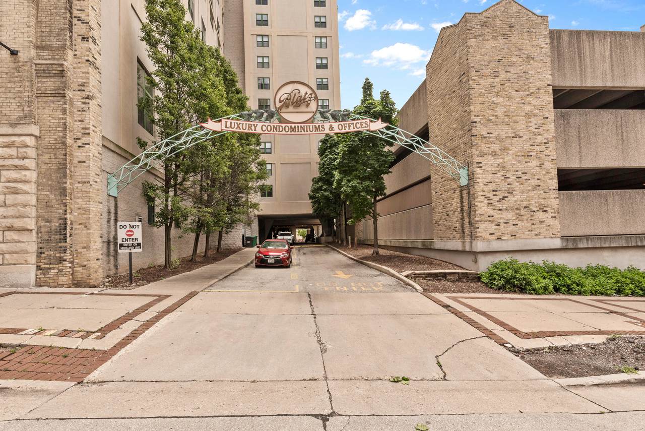 270 Highland Ave - Photo 1