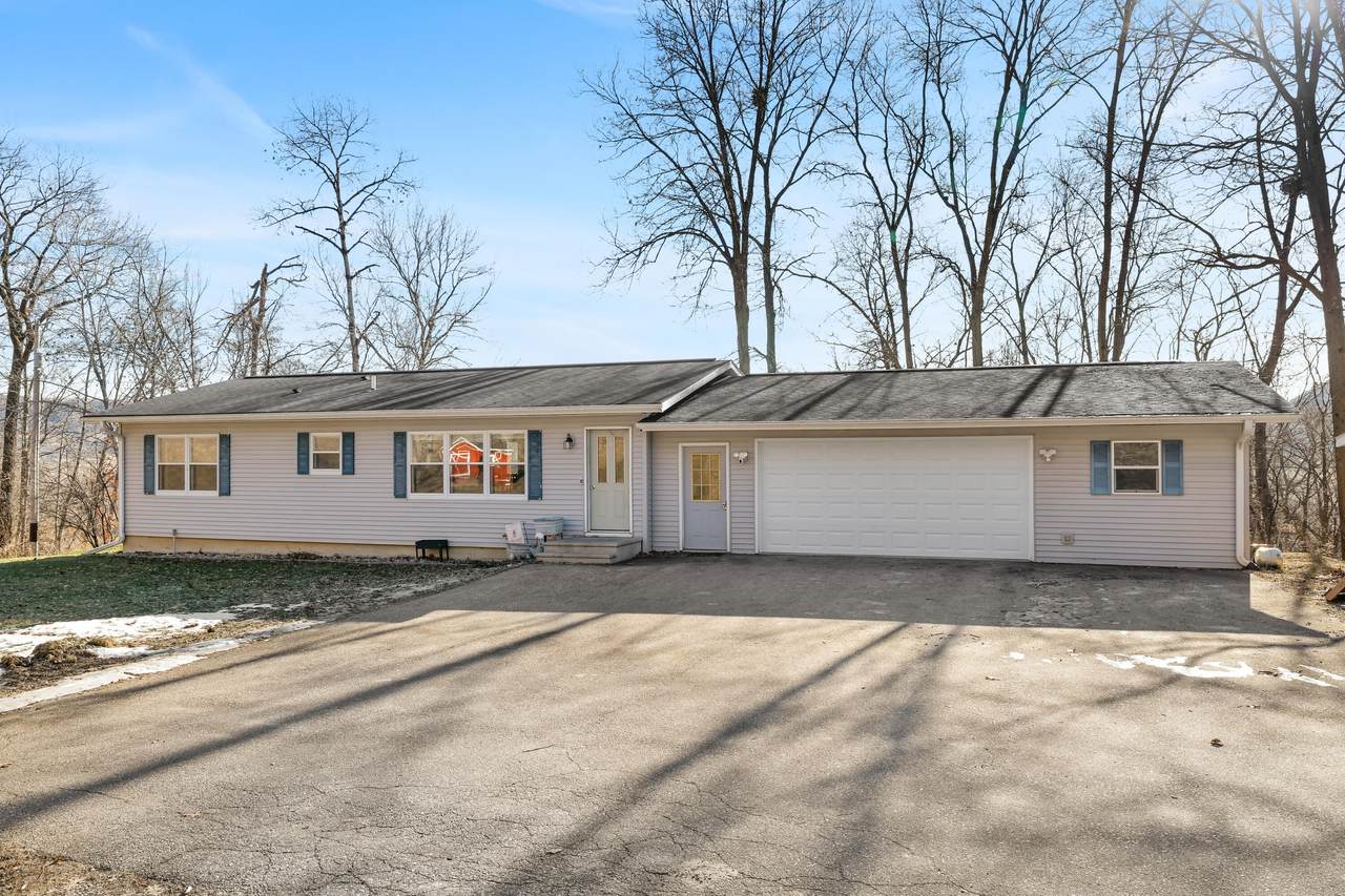 5055 County 9 - Photo 1