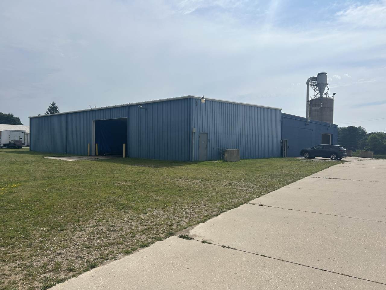 312 Portland Rd - Photo 1