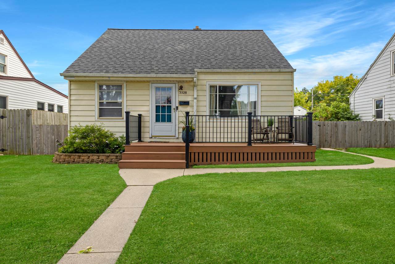 3528 Herman St - Photo 1